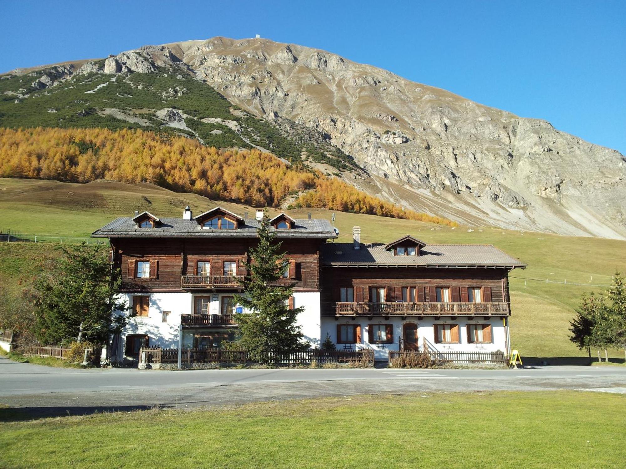 Chalet Del Sole Per Gruppi ลีวินโญ ภายนอก รูปภาพ