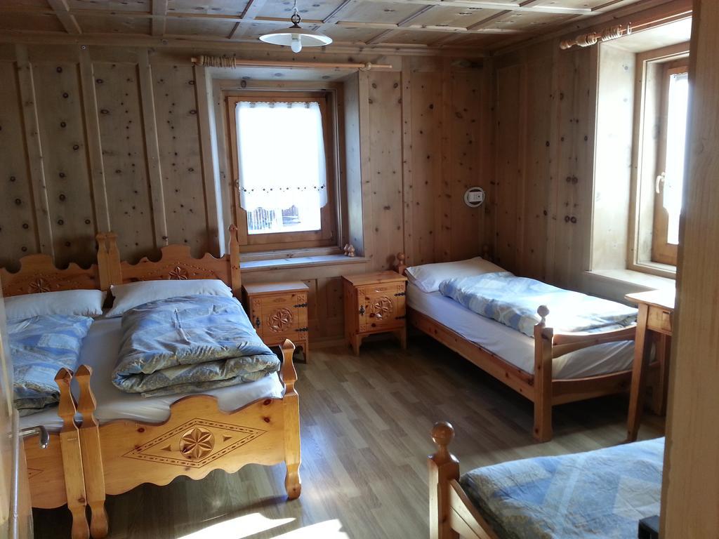 Chalet Del Sole Per Gruppi ลีวินโญ ภายนอก รูปภาพ