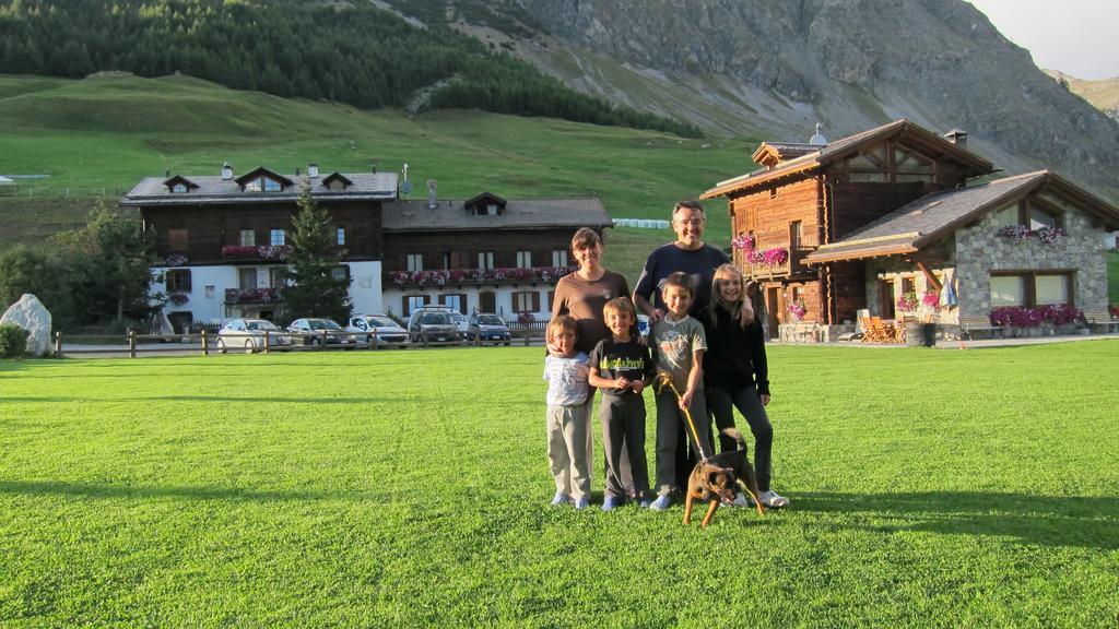 Chalet Del Sole Per Gruppi ลีวินโญ ภายนอก รูปภาพ