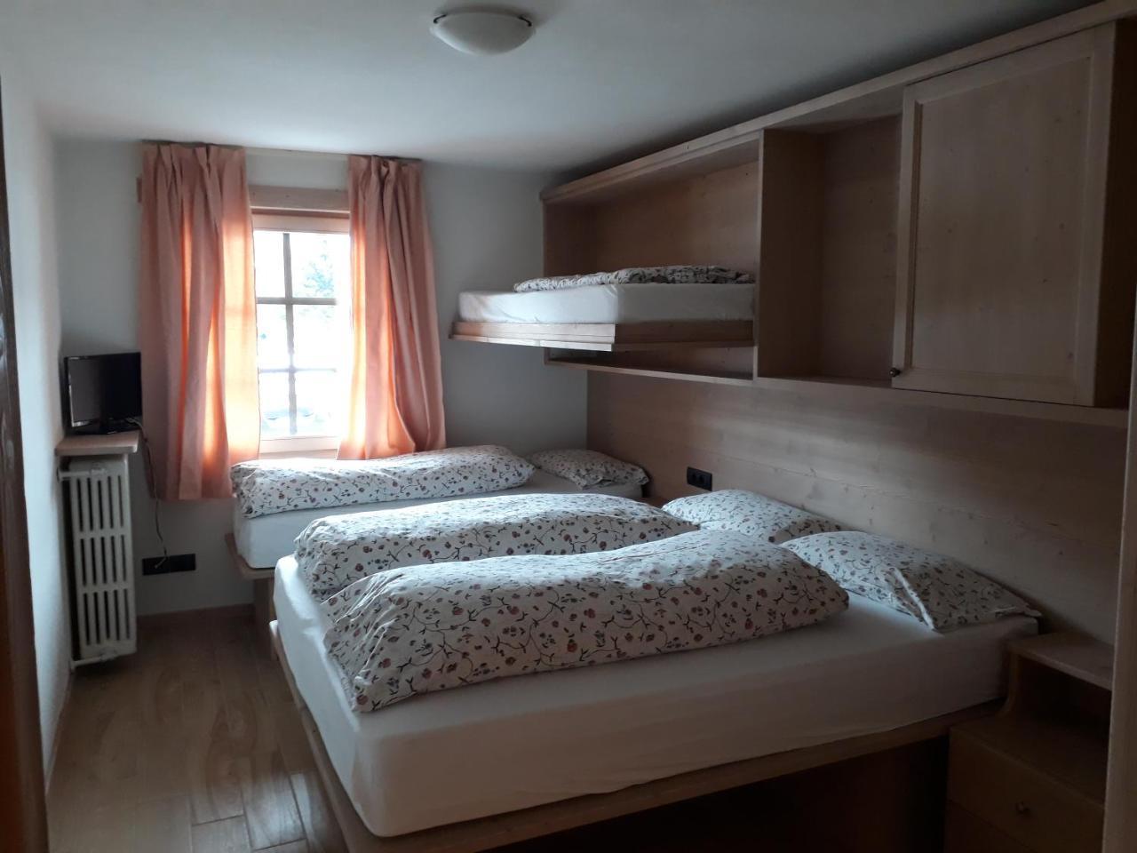 Chalet Del Sole Per Gruppi ลีวินโญ ภายนอก รูปภาพ
